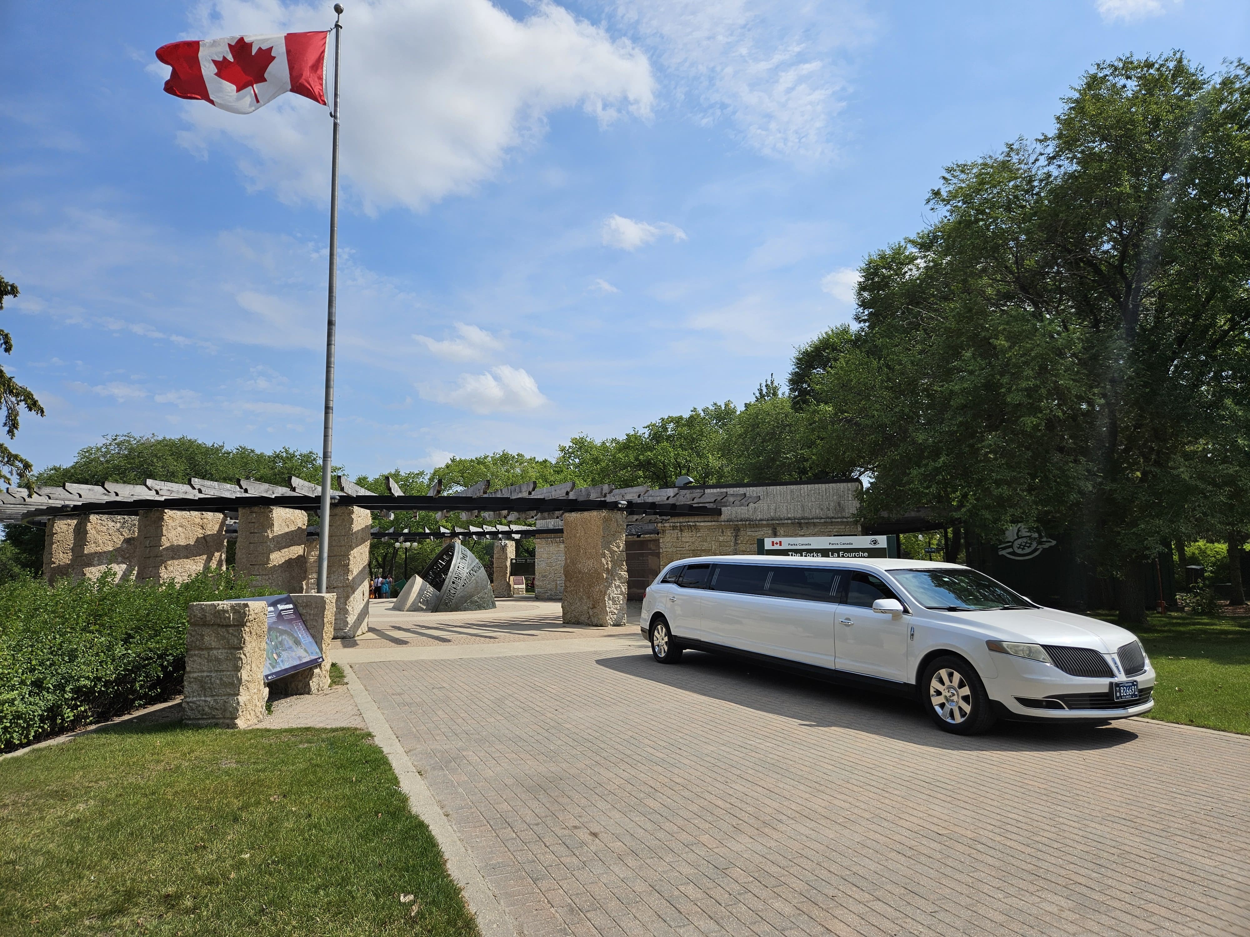 Lincoln MKT Stretch Limousine